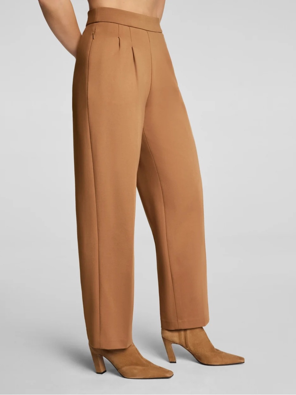 Spanx Ponte Pleated Tapered Pant - M